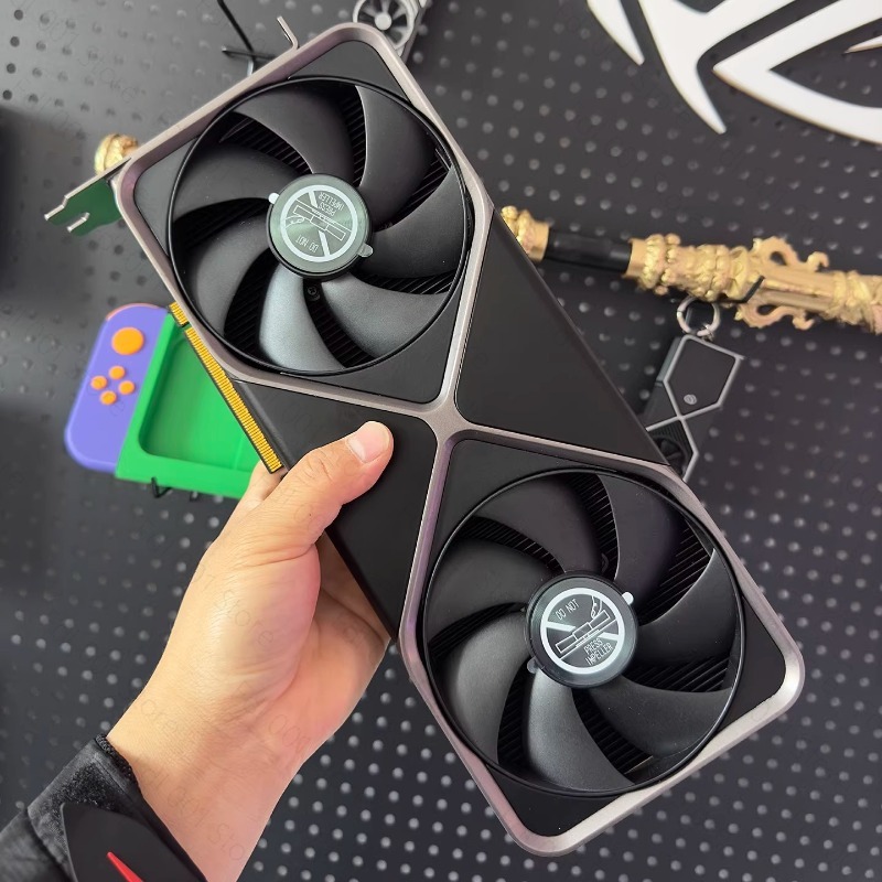 بطاقة رسومات Public FE RTX5090 - مراجعة 3D Printing Card وسعره